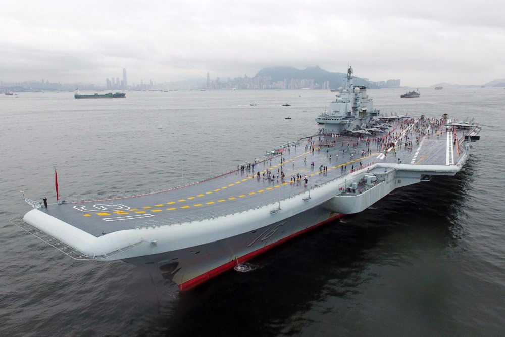 中国曾先后买了4艘航母,为啥只有辽宁舰被成功改装?