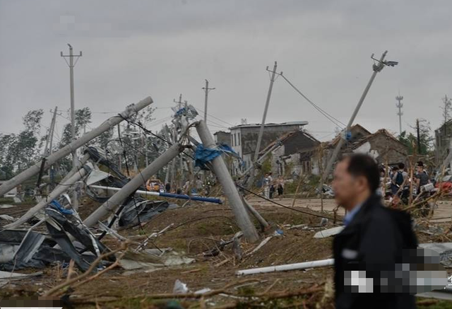 23龙卷风事故:如同人间末日,99人丧生!