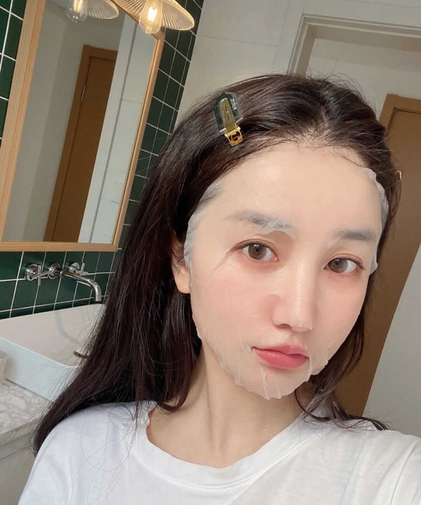敷面膜常见的误区妆前敷面膜是其一敷错了也是白敷还可能烂脸