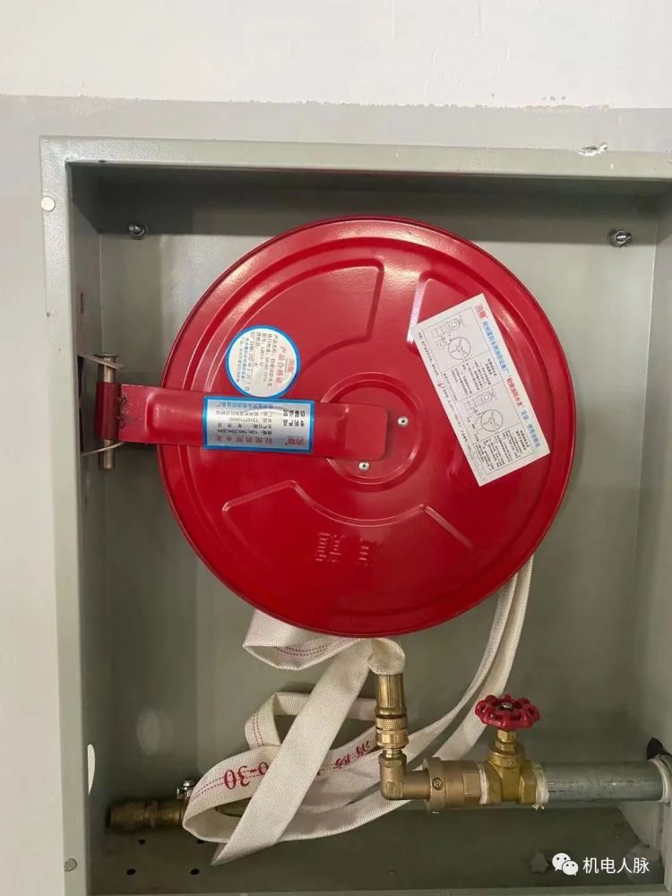 微考察浙江省住宅阳台设置轻便消防水龙给这样的开发商点赞