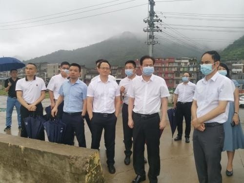 常务副县长连正坚,县委常委陈久喜等领导赴金乡镇,炎亭镇等沿海乡镇