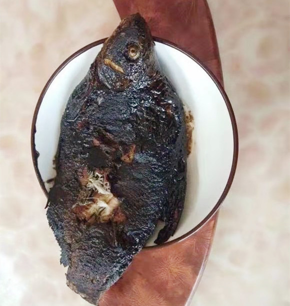 搞笑图片:被男朋友晒过的衣服,总有意想不到的创意设计