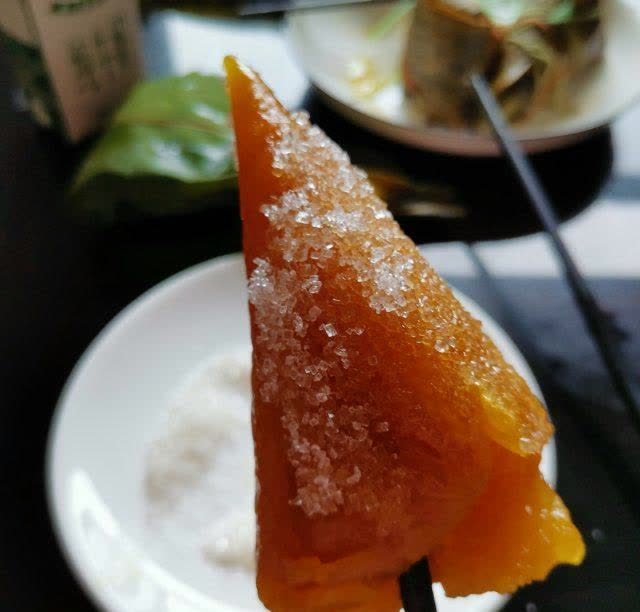 碱水糖粽,蘸上白糖,q弹美味