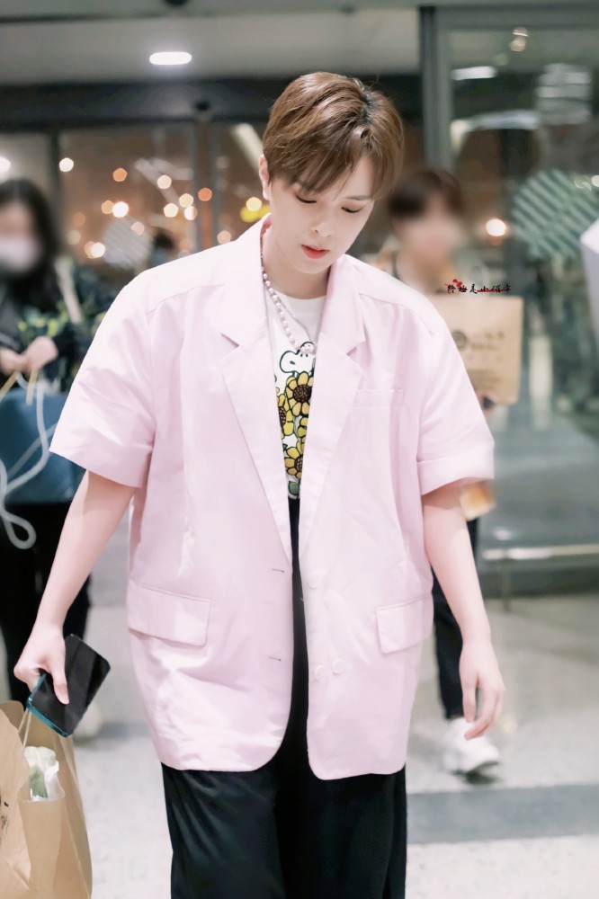 爱豆壁纸|sunnee杨芸晴2021个人巡演