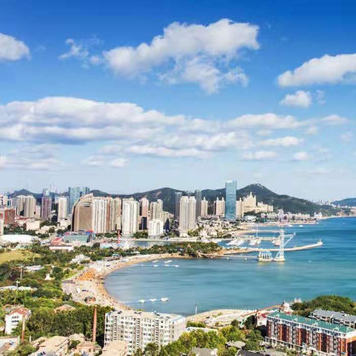 8.大连是中国北方沿海重要的中心城市,港口及风景旅游城市.