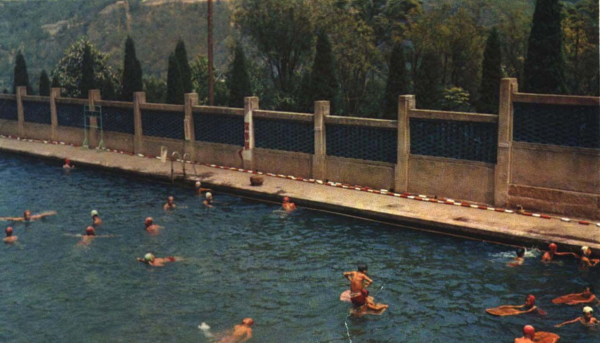 老照片60年代的温泉疗养院