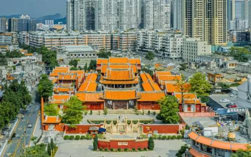 榕江畔的揭阳楼是揭阳的地标性建筑,也是揭阳儿女心中的信仰.