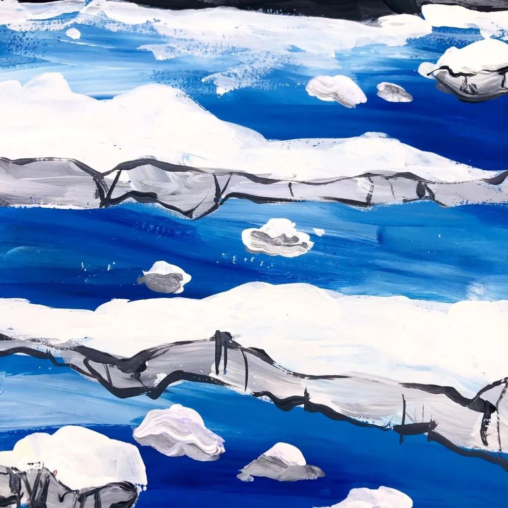 步骤二:继续画出远处的雪山及海面的浮冰.