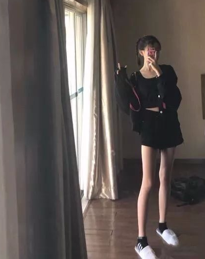 腿长两米的女生真的可以为所欲为?