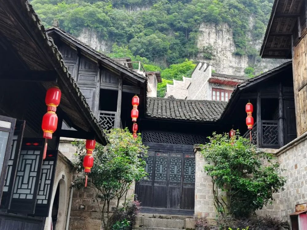 更令人惊讶的是这里历史悠久,从汉高祖时起就开始设县,到明清时期