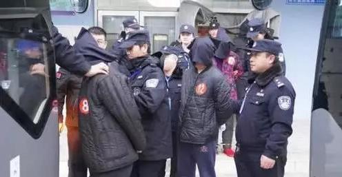 他是通辽"黑老大",收刮财富无数,名下有房产500多套