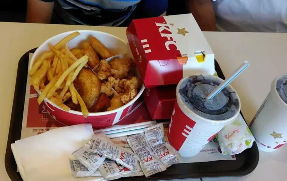 去吃肯德基从不点这4种食物的人老板内心暗访的