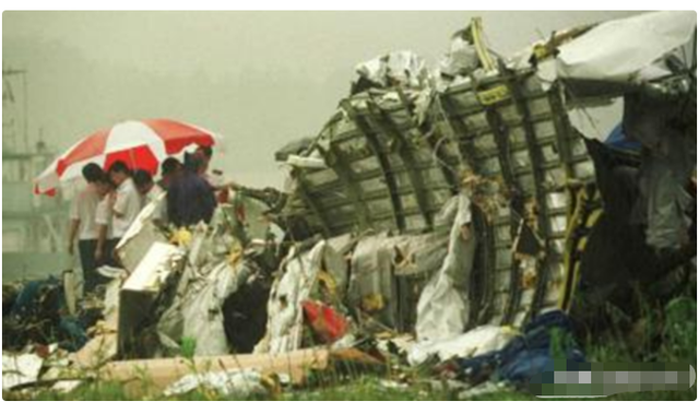 记2000年武汉空难|武汉|爆炸|机场|严方建|王家墩