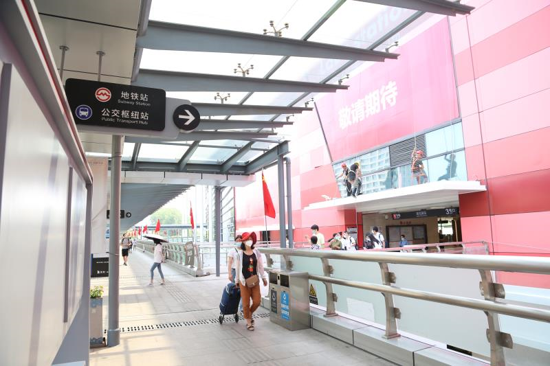 1号线莲花路站和公交枢纽升级改造竣工变化逐个看
