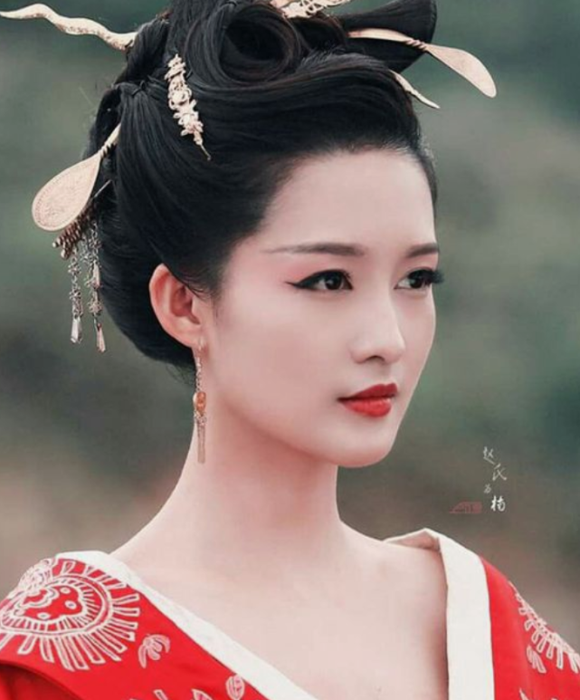 李沁 清冷气质的元淳公主,你们心疼了吗