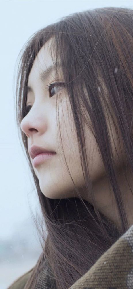 抖音清纯美女全面屏壁纸