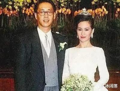 许晋亨回家就对刘嘉玲说:我们分手吧,家里不同意,非要我娶何超琼