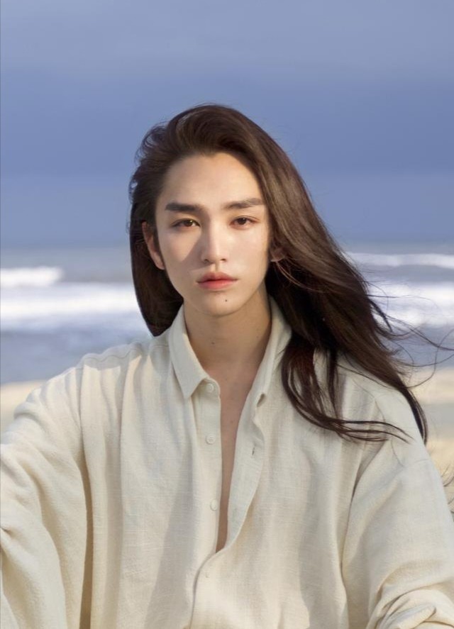 留长发比女孩还美的男星榜单,李栋旭陈坤只是起点,星野排名第一