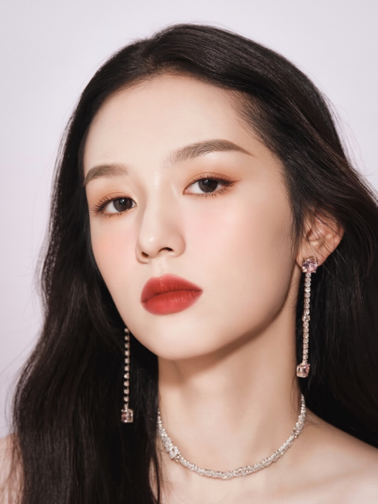 这4位95后小花,各有各的美!找对风格太重要了