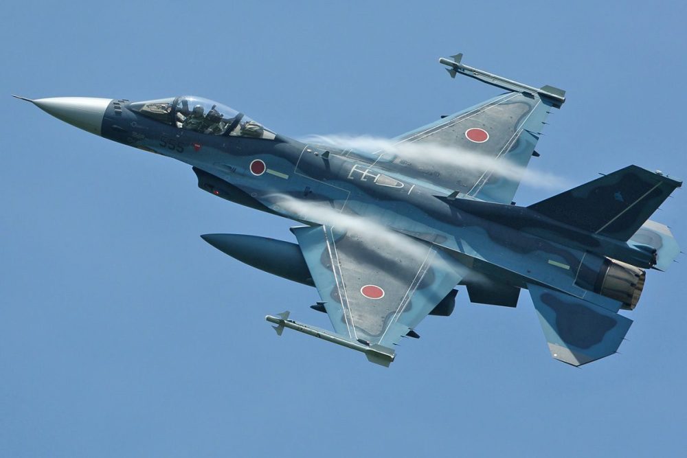 日本首次拦截俄罗斯攻击机!就在南千岛群岛附近,一万名俄军已经开动