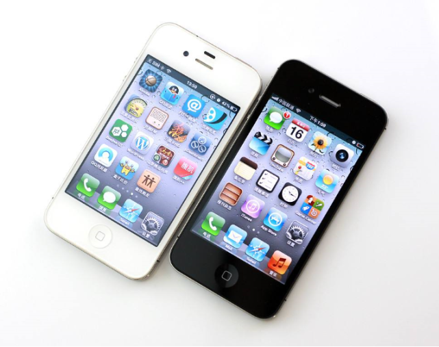 灰色; 其中银色和金色前面板为白色,外观和6s差不多; 最早的iphone3gs