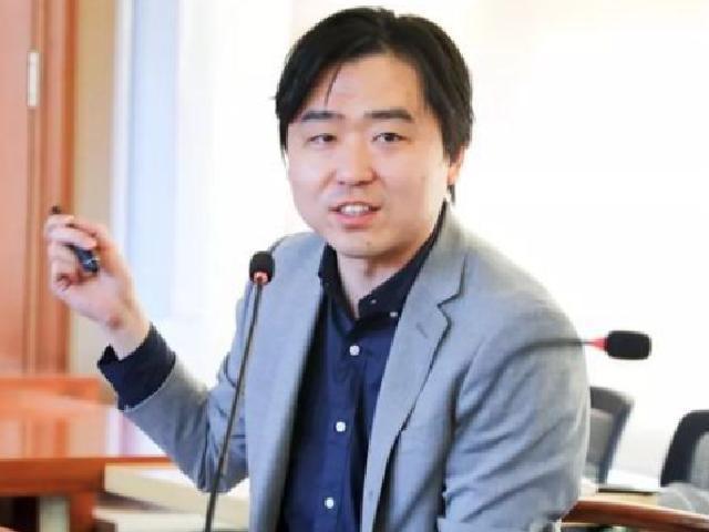 中国两大天才:高中是同桌,毕业后各奔东西,事业巅峰在哈佛相遇