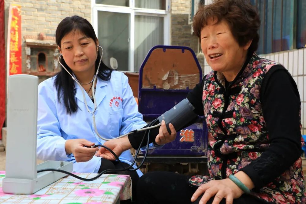 最美女村医