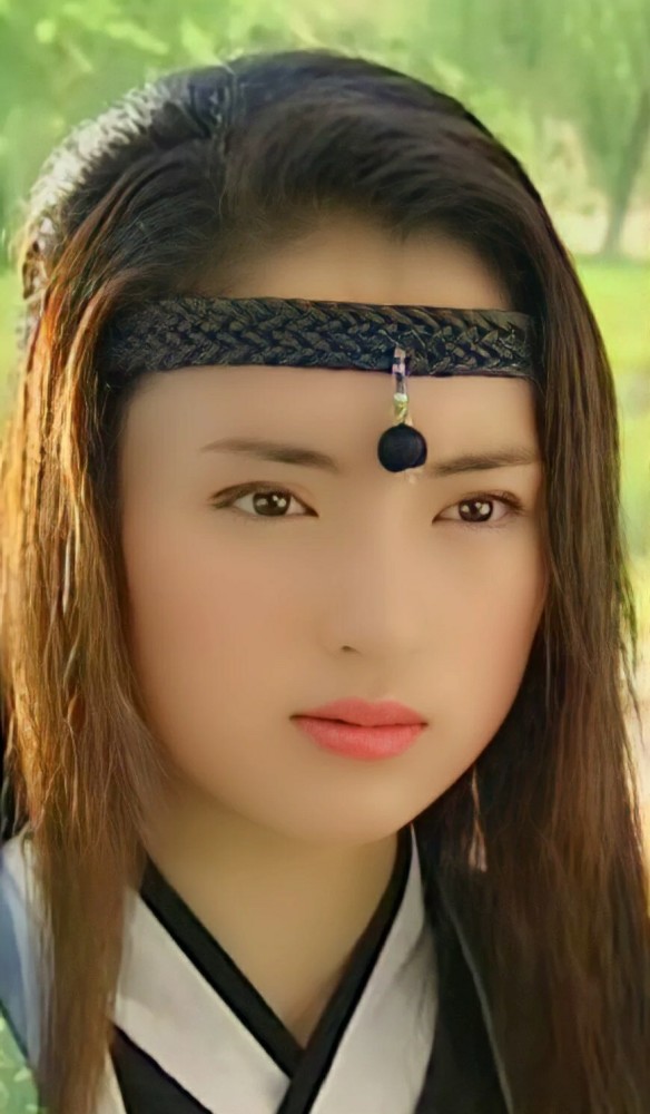 雪花女神龙演员董璇高清图片