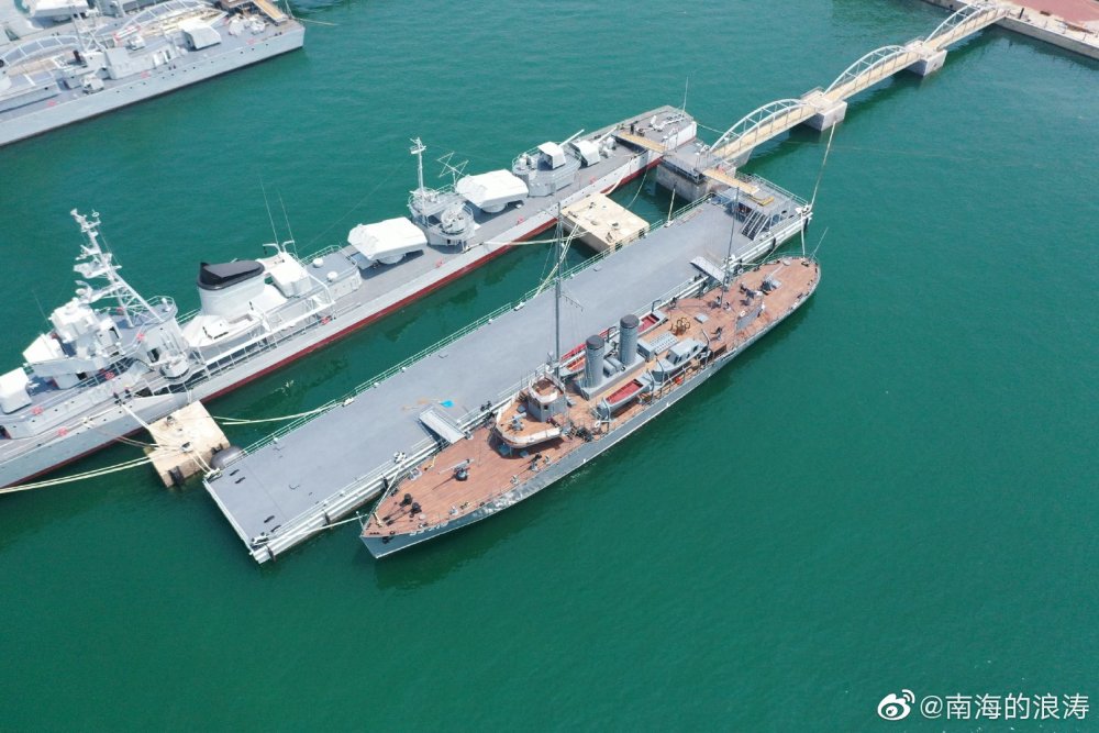 太美了!江南厂重建长江舰为党庆生,网友怒赞:中国的阿芙乐尔号
