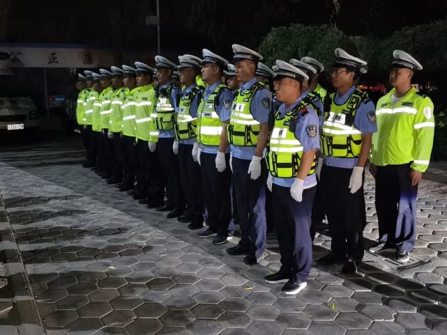 与此同时,红寺堡区,同心县,太阳山,盐池县各地交警跨辖区异地用警