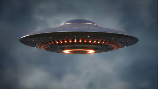 上海外滩拍到不明飞行物,美政府发表ufo文件,外星人真