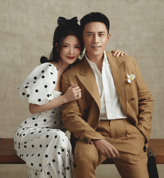 婚礼将近?杜淳王灿婚纱大片出炉,夫妻合体满屏的粉红泡泡