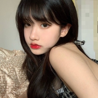 ins 超有故事的女生头像