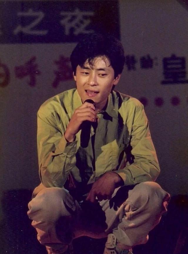 "歌坛巨星"王杰隐退背后,到底藏着什么秘密?