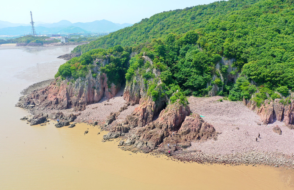 免费的洋沙山景区长期关闭,隔壁的梅山湾沙滩公园,收费开放