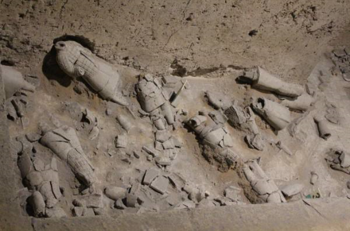 谁焚烧了兵马俑