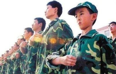 神童何雪豪:五岁获世界大奖,8岁被特招入伍,现由国家全力培养