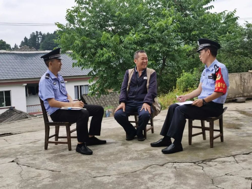 不同的警龄 同样的初心 视频丨师二洋张晔 编辑丨翟宇星 审核丨陈显君