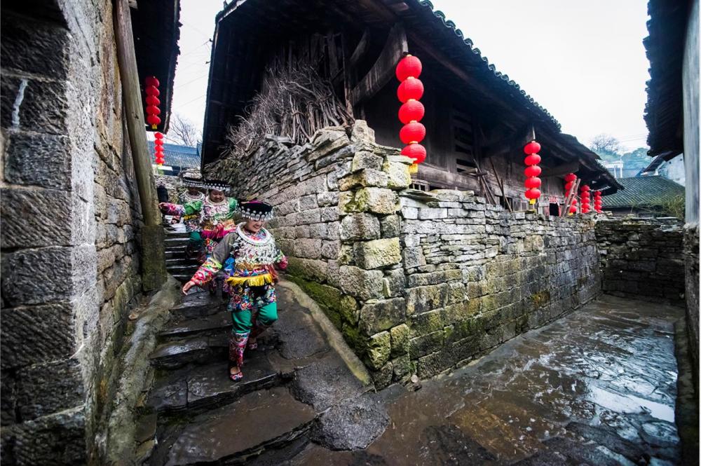 花垣有个传统苗寨太美了!曾是十八洞村电影取景地