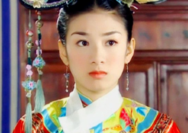 黄奕这"天仙"般的美颜深深震撼了,在《还珠格格第三部天上人间》里面