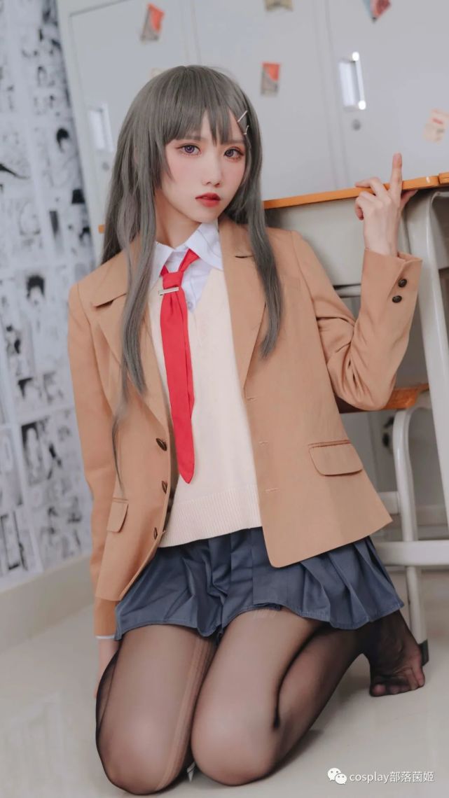 cos:樱岛麻衣学姐cos正片@果咩酱,想接受什么惩罚