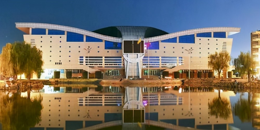 新乡学校排名_新乡十中英才学校图片