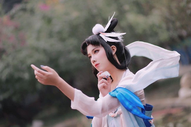 王者荣耀嫦娥如梦令cos是美腻的嫦娥仙女啊