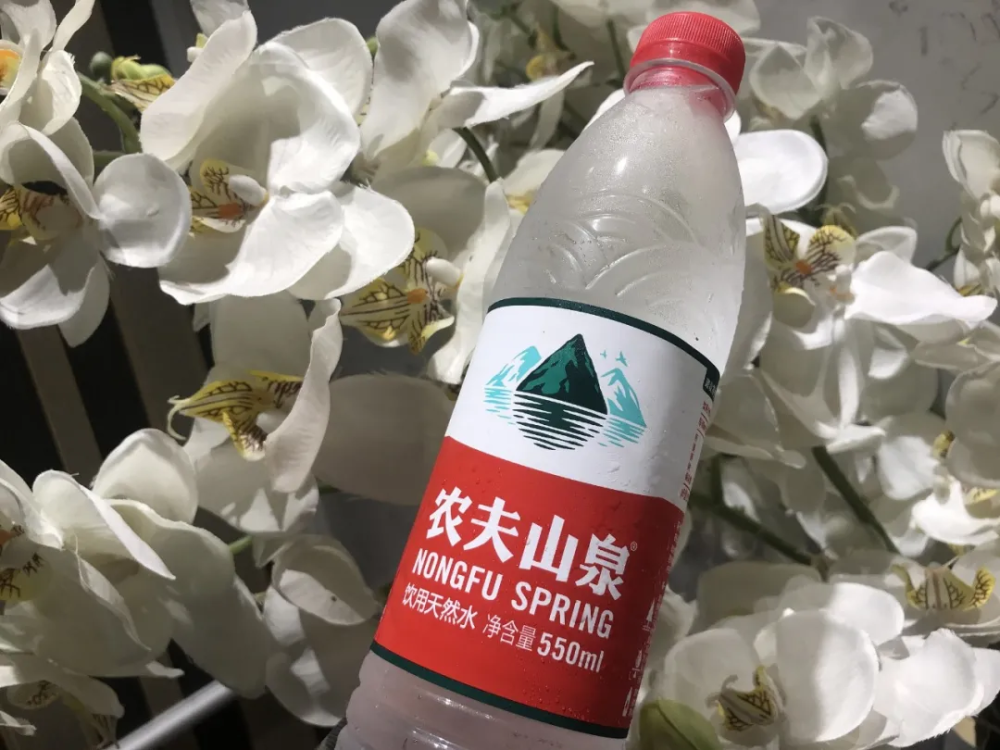 农夫山泉有点危险