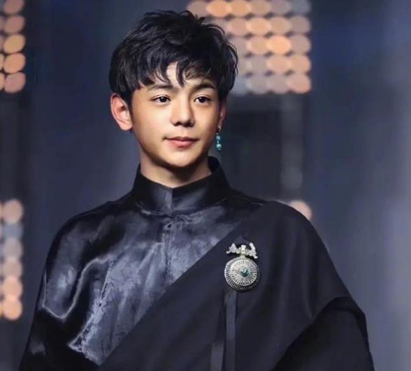 中餐厅5 165周也跟170丁真逛超市,像小朋友过家家