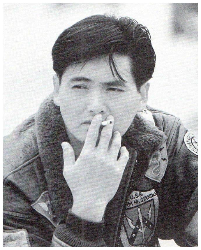 无法重拍的老照片,捏周润发脸蛋的叶倩文,图5是王祖贤