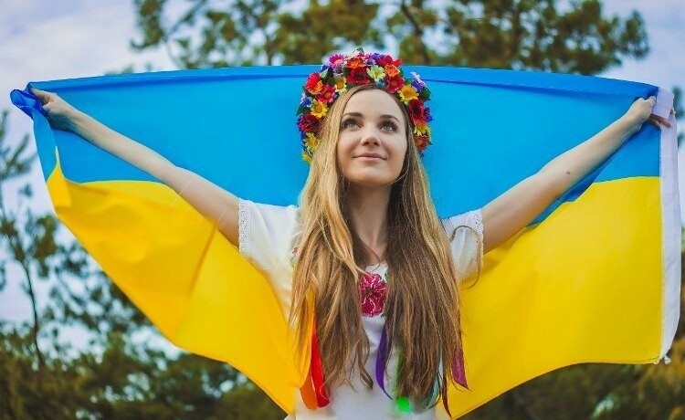 女球迷我只认乌克兰!