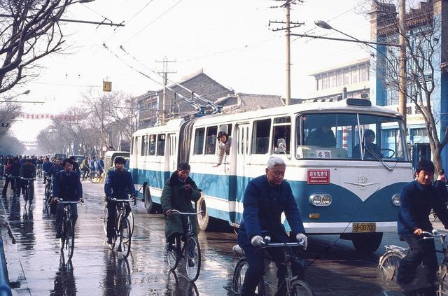 80年代怀旧老照片,小人书,看电影,郊游