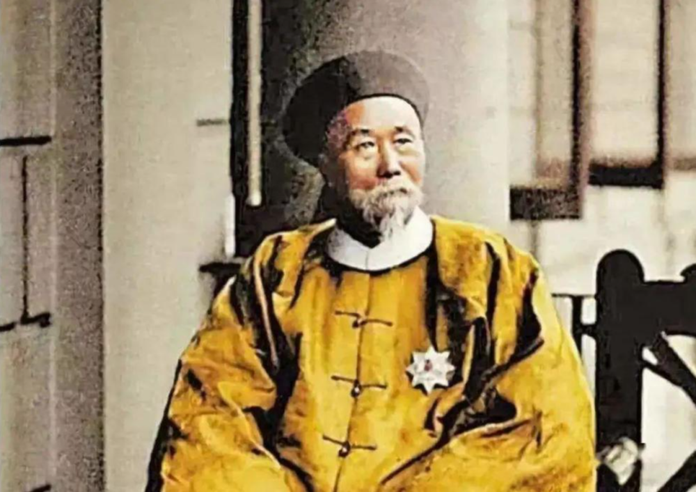 晚清首富胡雪岩临终前,告诫后人"勿近白虎