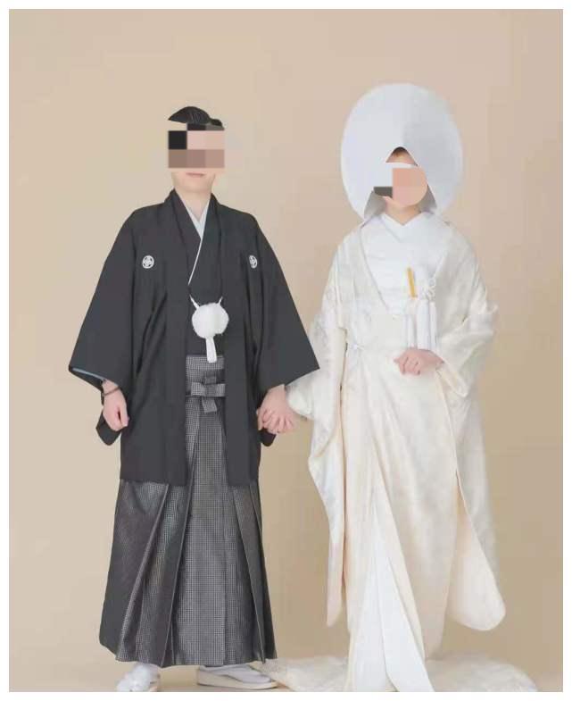 上海一对新人办日式婚礼!新娘被嘲像披麻戴孝,愤怒回怼网友!